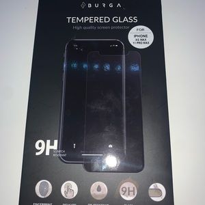 Burga IPhone XS MAX/ 11 Pro MAX Tempered glass